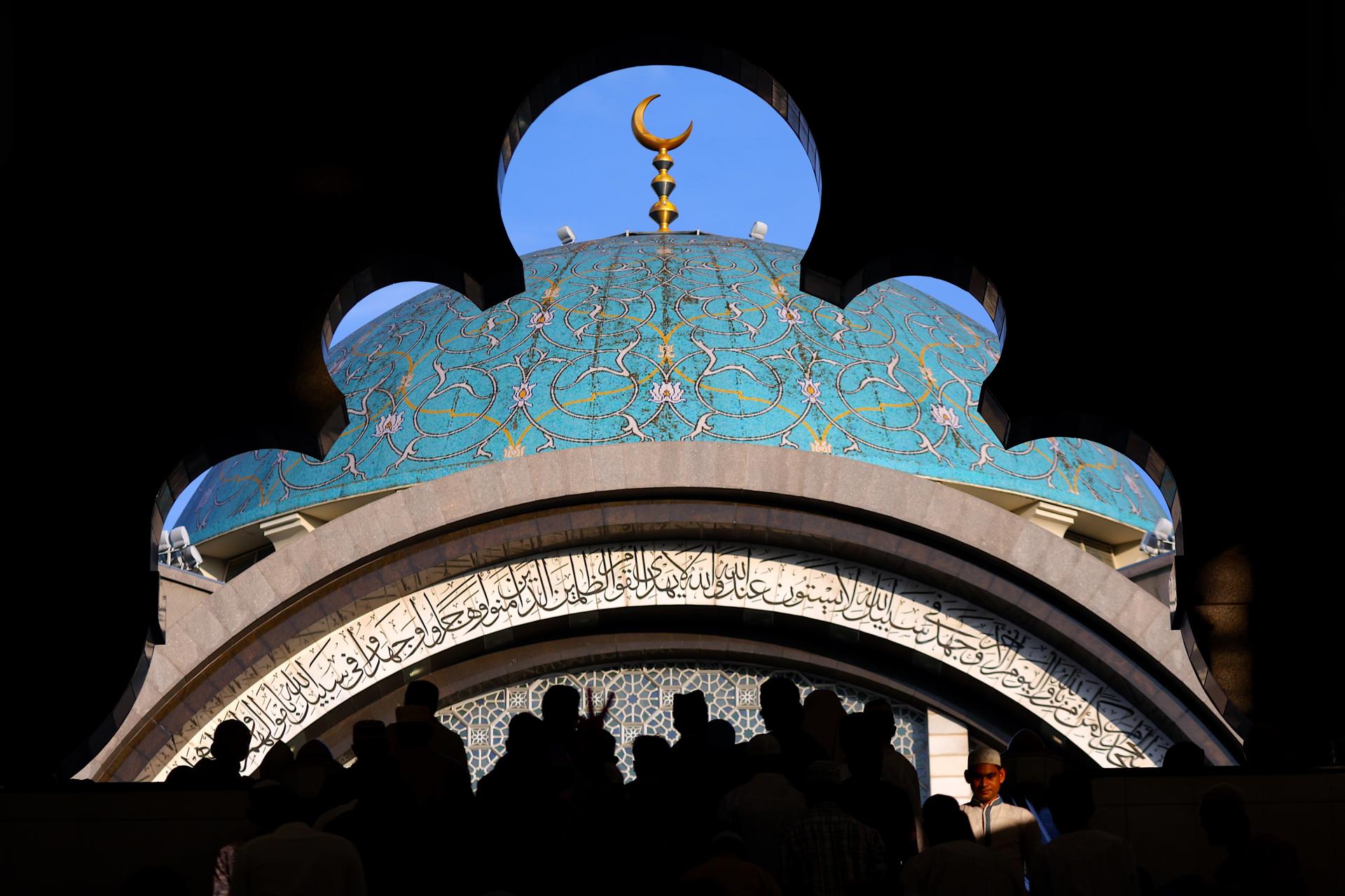 Ataque a una mezquita en Nigeria deja 50 muertos y decenas de secuestrados