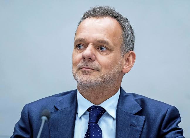 Dimite el ministro de Exteriores de Países Bajos frustrado porque no puede “tomar más medidas” contra Israel