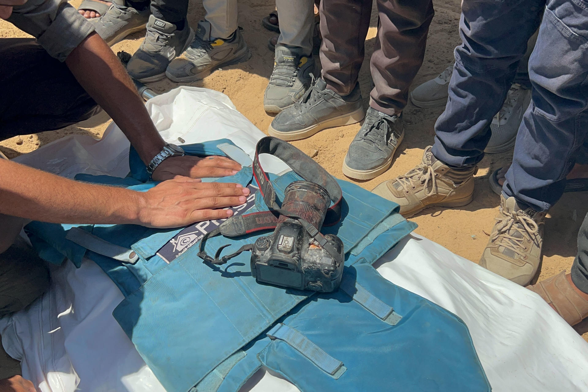 Israel asesina en Gaza cuatro periodistas de Reuters, AP, Al Jazeera y NBC