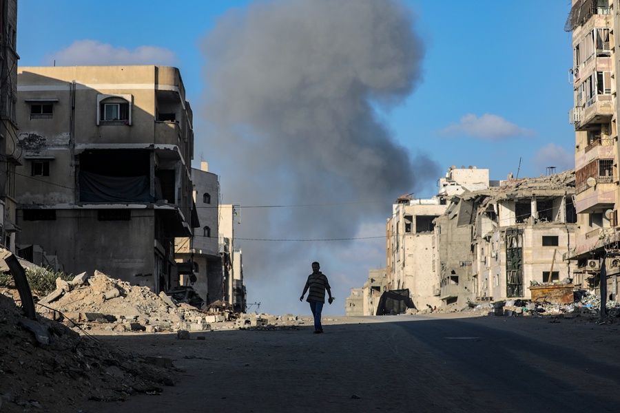 El ejército israelí amplía sus operaciones en la ciudad de Gaza. EFE/MOHAMMED SABER