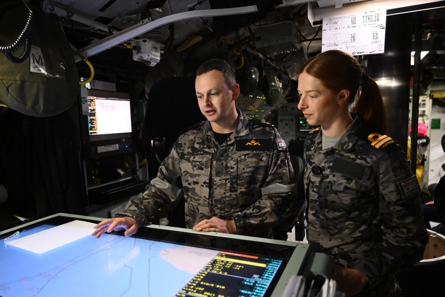 Australia pone a navegar el submarino inteligente más temido del momento