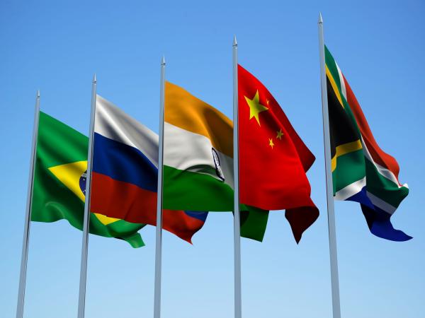 Los BRICS proponen "refundar" el sistema de comercio para enfrentar a Trump