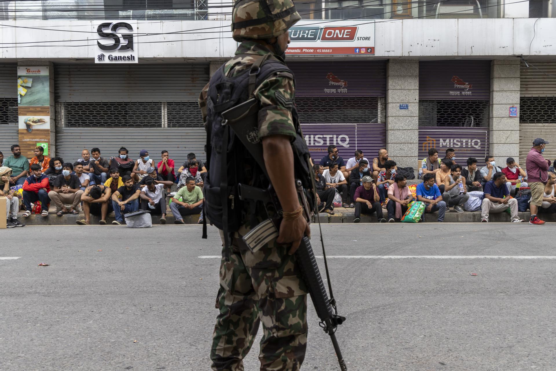 Insurrección contra mordaza digital en Nepal desemboca en harakiri político