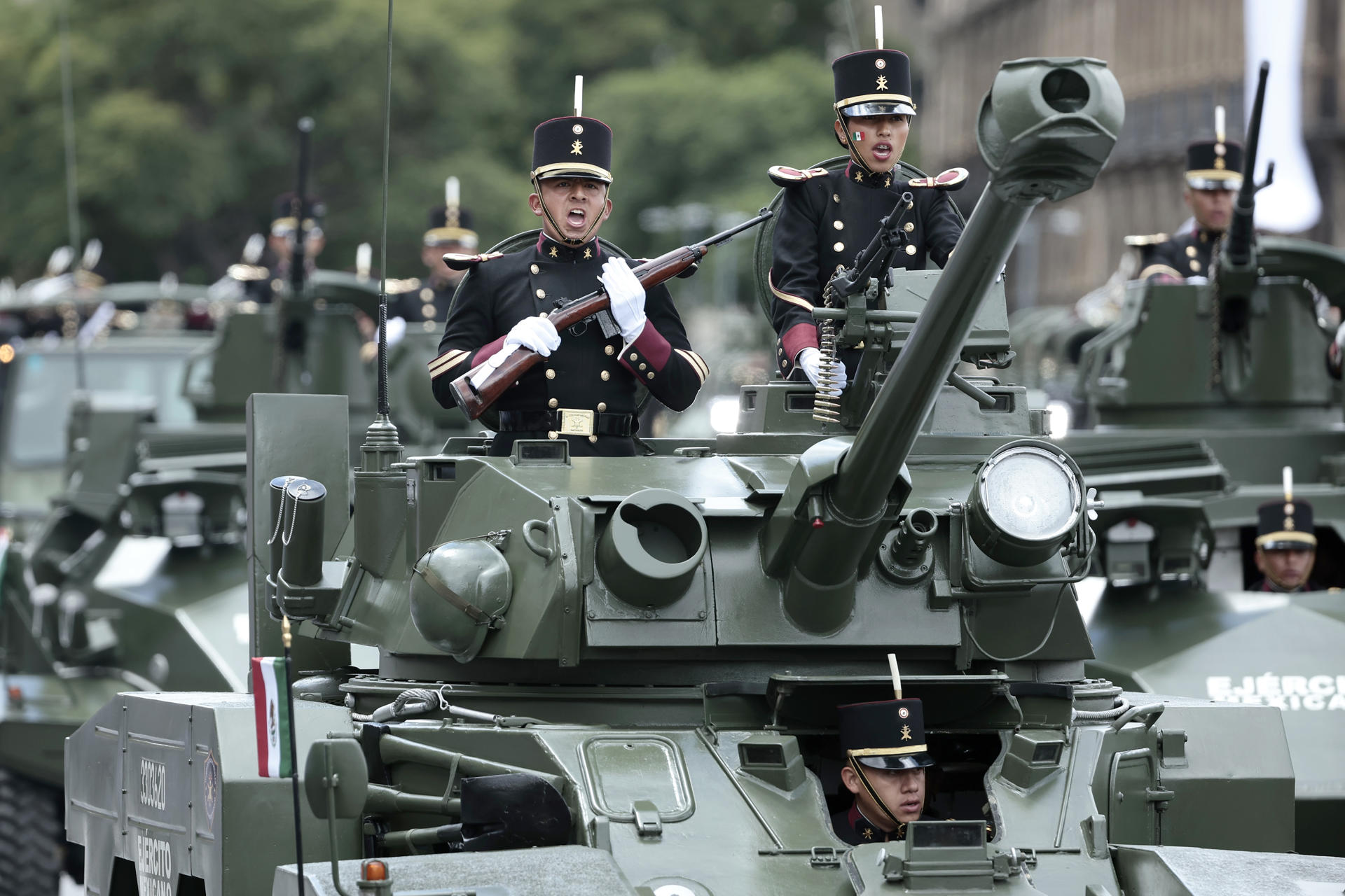 México resalta la defensa de la soberanía y el combate a la corrupción en desfile militar