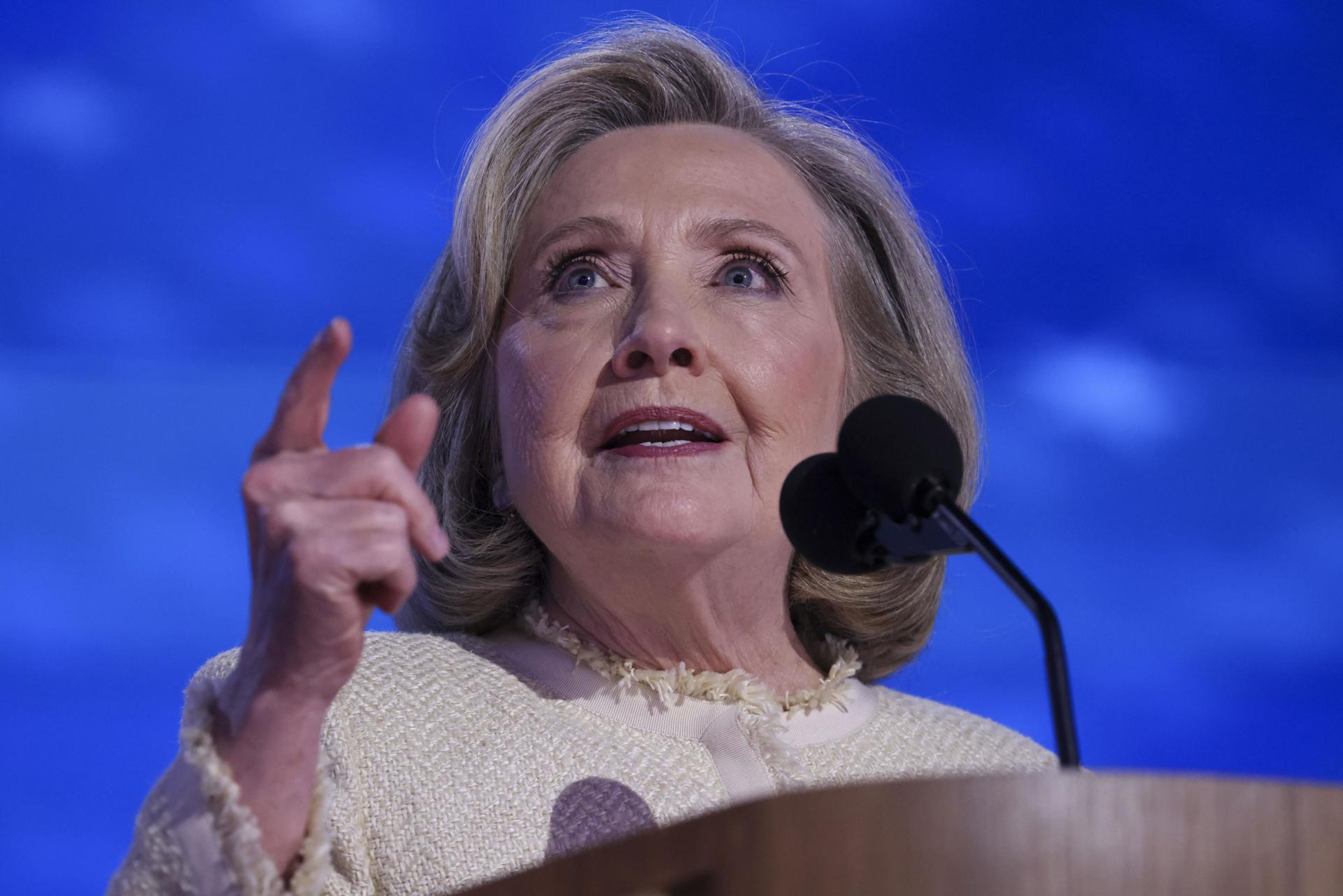 Hillary Clinton critica ataques de EE UU en el Caribe: "No tienen que matar a esas personas"