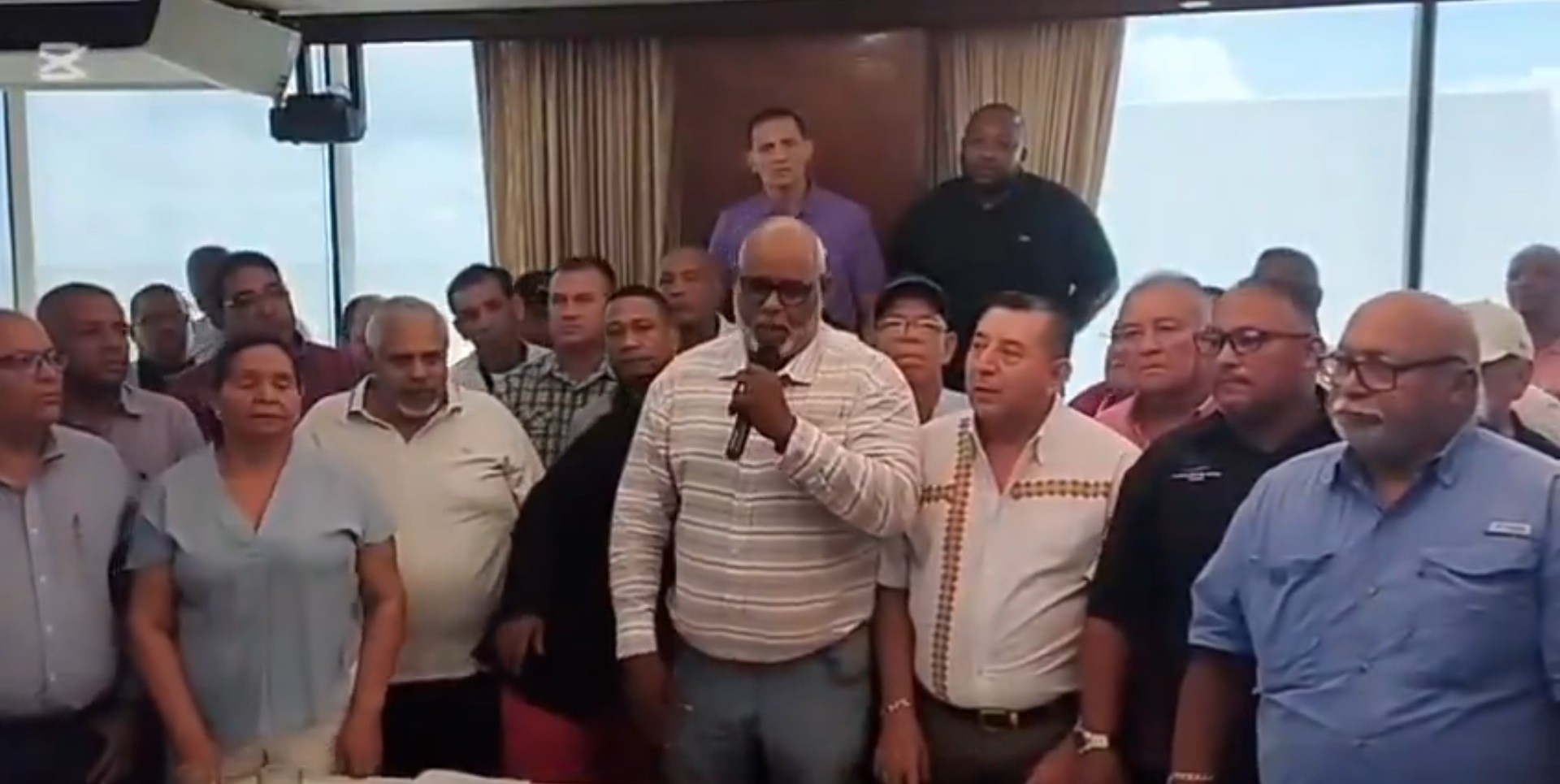 Transportistas inician ajustes en el servicio público