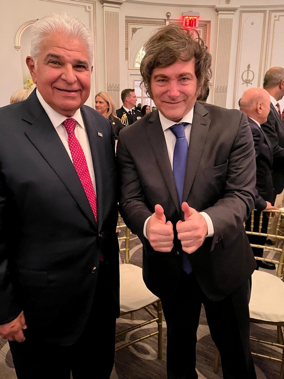 Mulino participó de recepción ofrecida por Trump