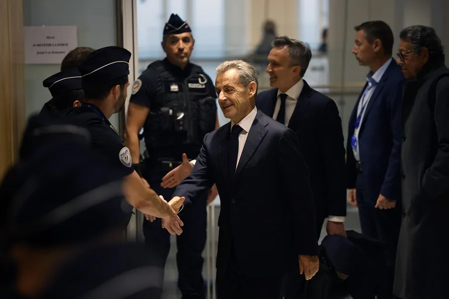 Sarkozy irá a la cárcel tras ser condenado a cinco años por asociación ilícita