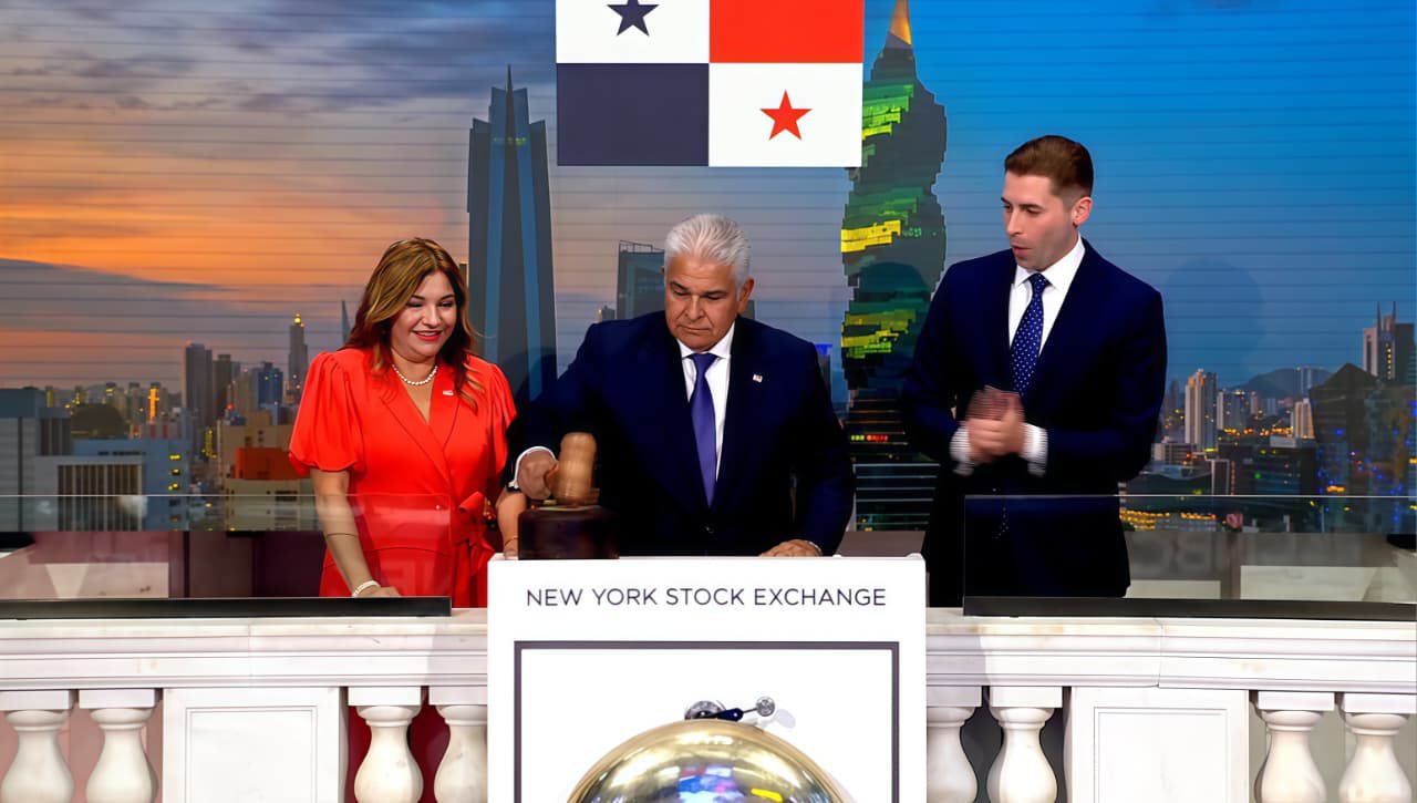Mulino toca la campana en Wall Street y promueve inversiones en Panamá