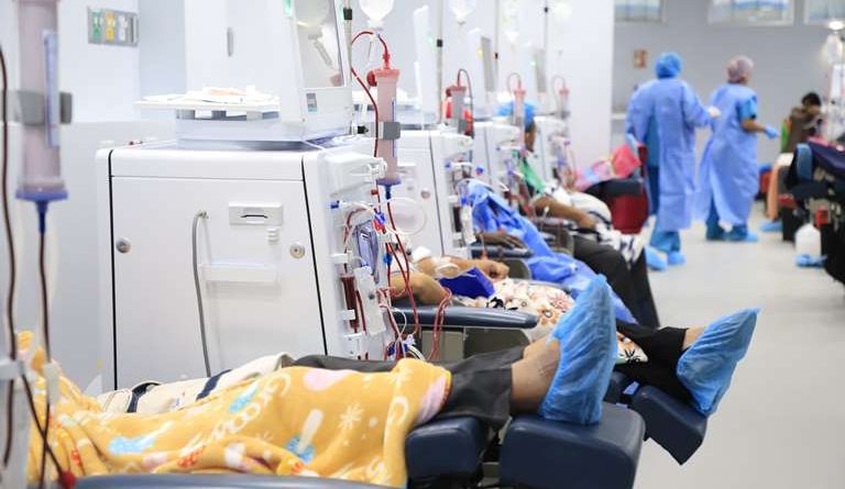 Nueva sala de hemodiálisis en el Complejo Hospitalario recibe a sus primeros pacientes