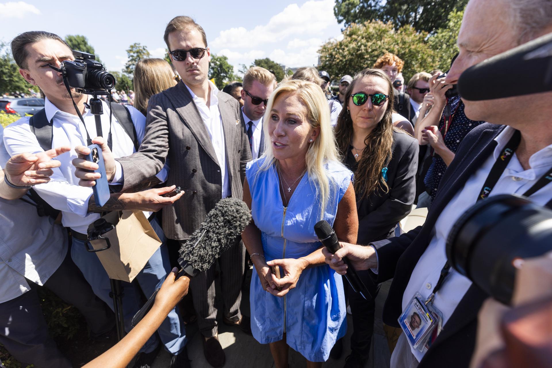 Víctimas de Epstein exigen al Congreso "transparencia" y publicar "todos" los documentos