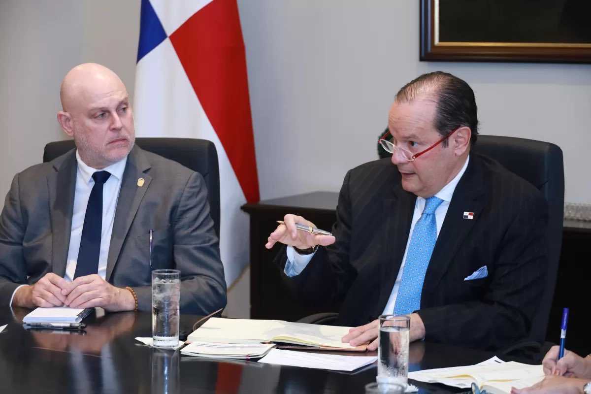 Panamá y Unión Europea abordan retos de "flotas fantasmas"