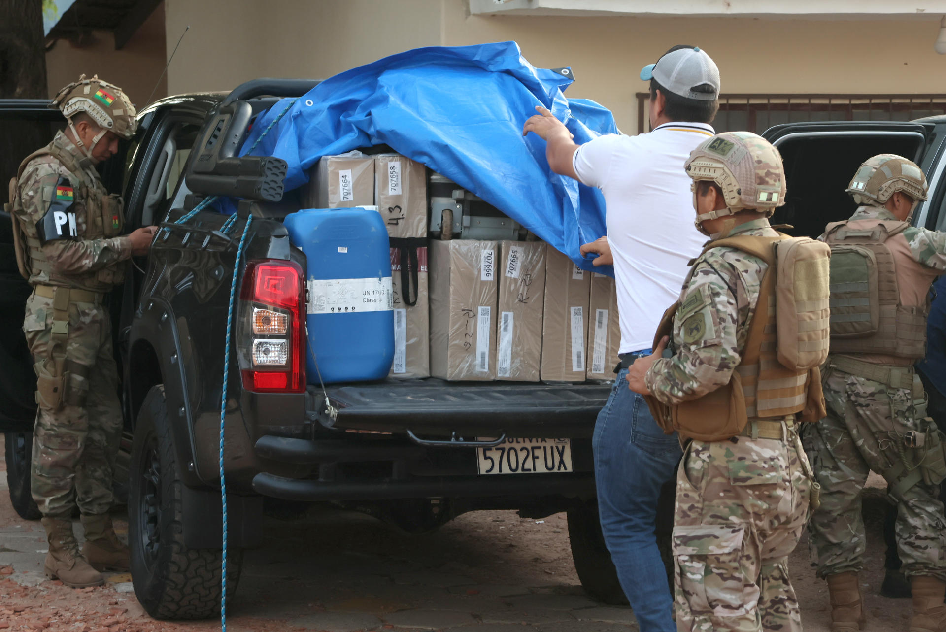 Bolivia inicia un periodo de "silencio electoral" previo a la segunda vuelta presidencial