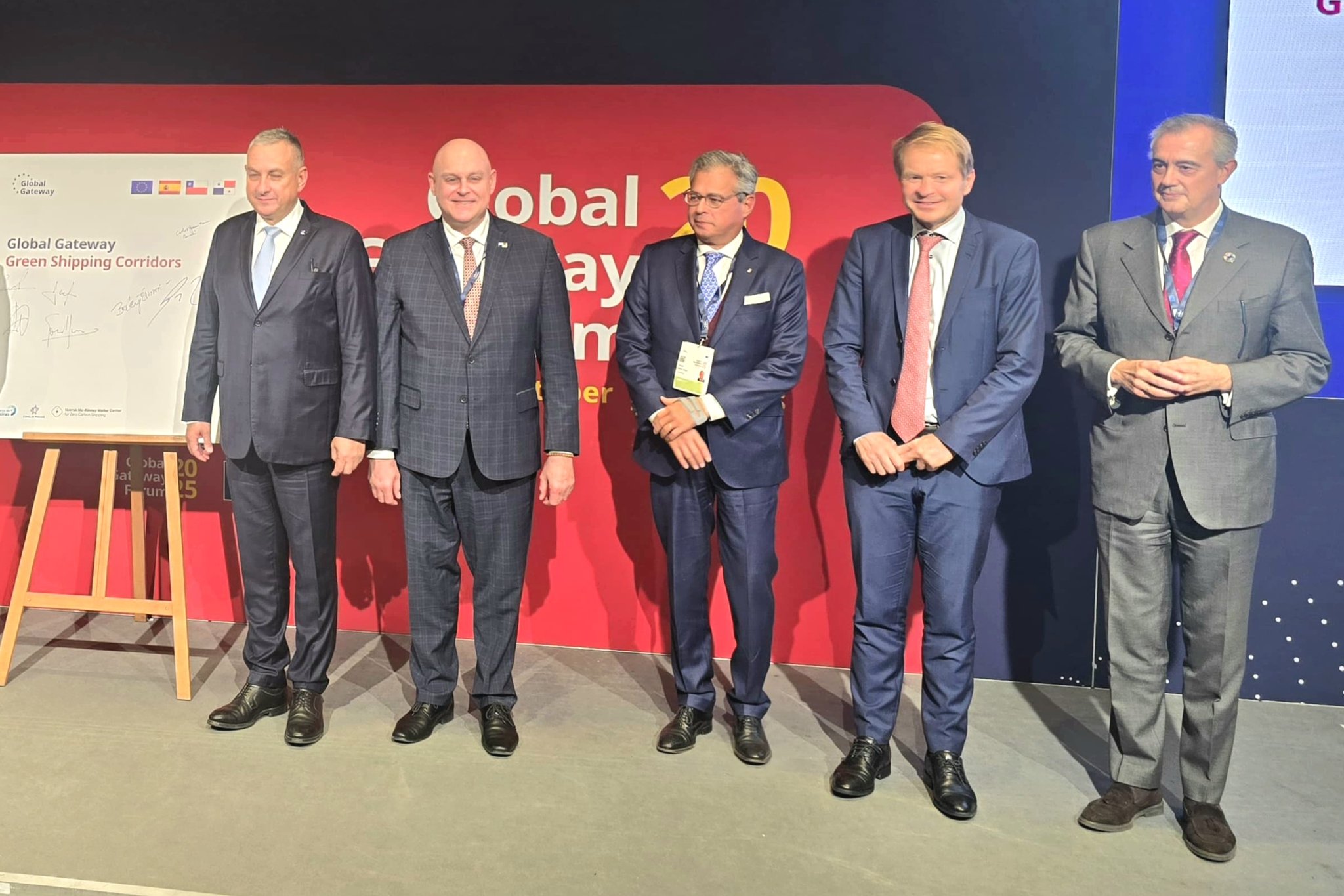 España y Panamá impulsan corredor verde y digital entre Algeciras y el Canal