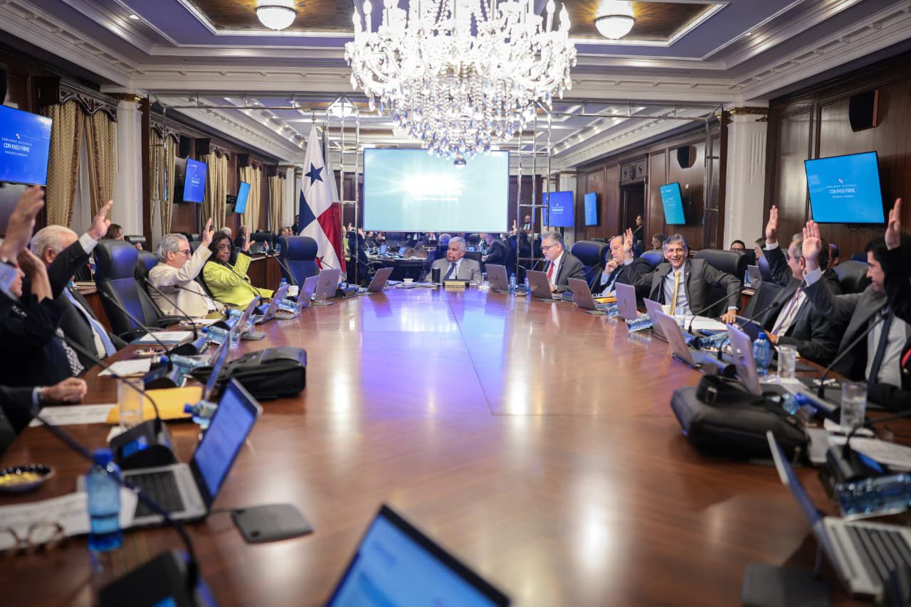 Gabinete designa a Guimara Aparicio y Juan Tatis como magistrados suplentes de la Corte Suprema 