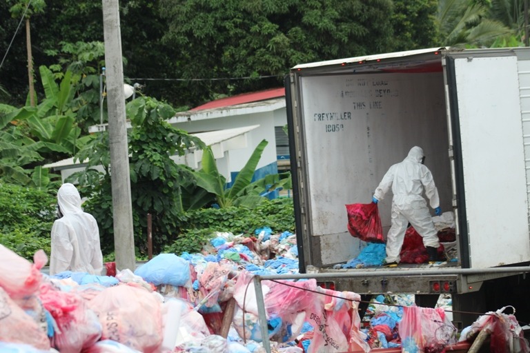 MIAMBIENTE investiga posible mal manejo de desechos hospitalarios en Bocas del Toro