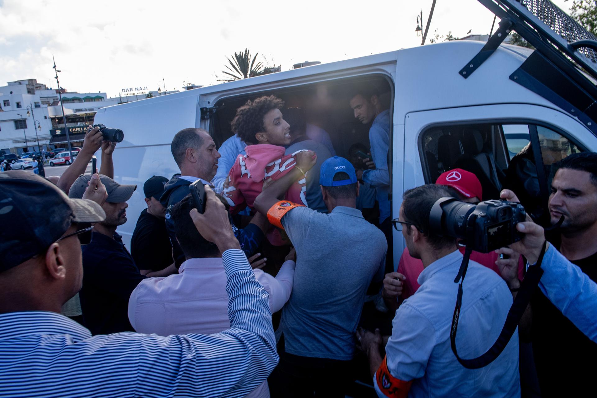 Protestas juveniles en Marruecos se vuelven violentas en algunas ciudades