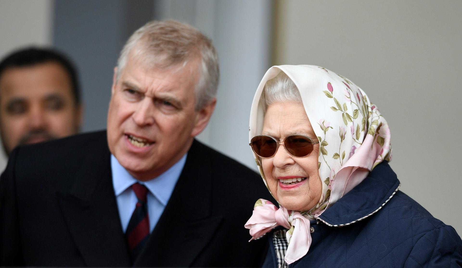 Príncipe Andrés no paga alquiler por su mansión desde hace dos décadas