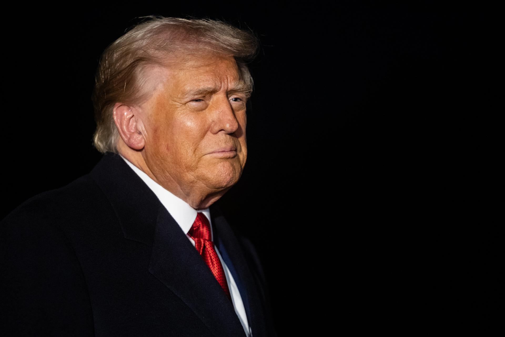 Grietas en el movimiento MAGA socavan la autoridad de Trump