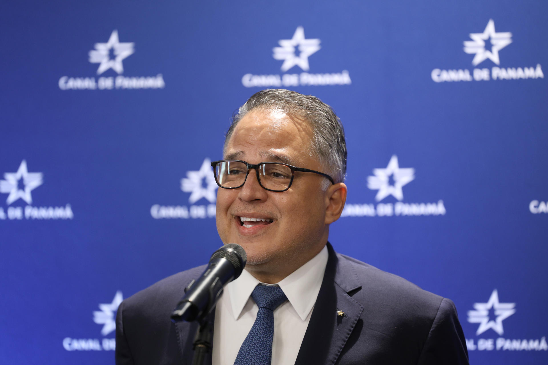 Canal prevé adjudicar en 2026 concesión de puertos por $2,600 millones