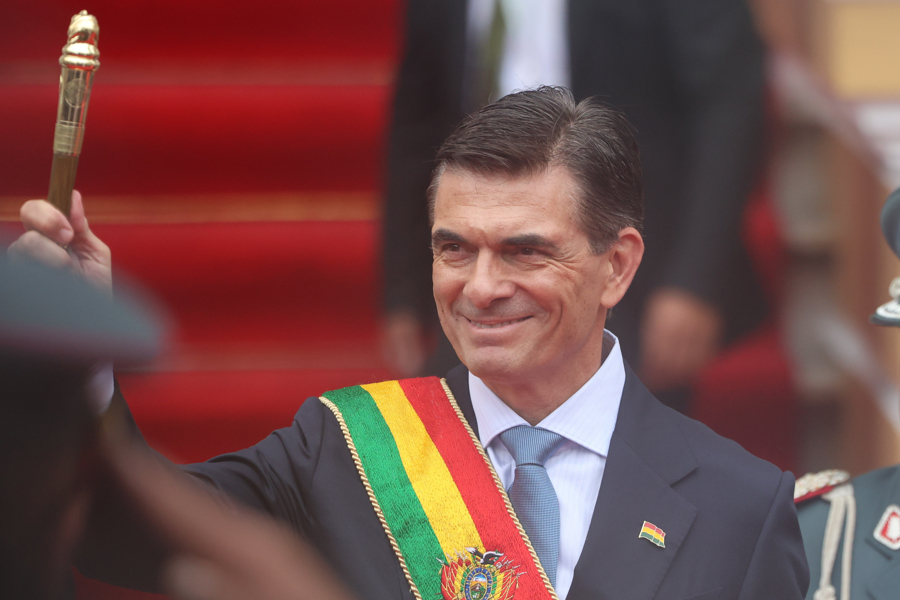 Rodrigo Paz es investido presidente de Bolivia tras 20 años de la izquierda en el poder