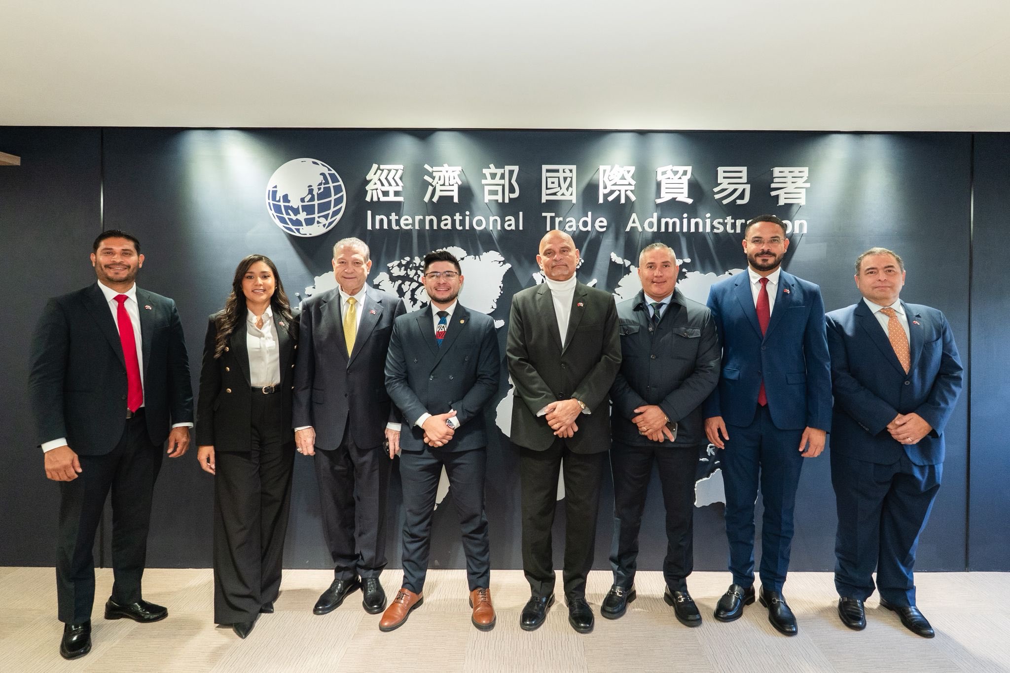 Diputados en gira por Taiwán no tienen facultad legal para pronunciarse sobre el país: Mulino