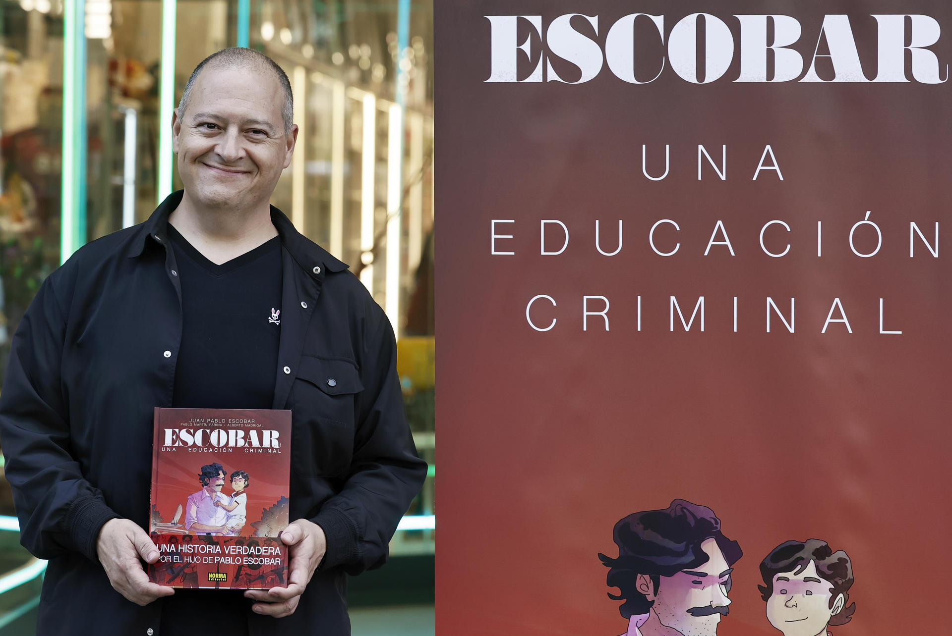 Juan Pablo Escobar publica la novela gráfica “Escobar, una educación criminal”