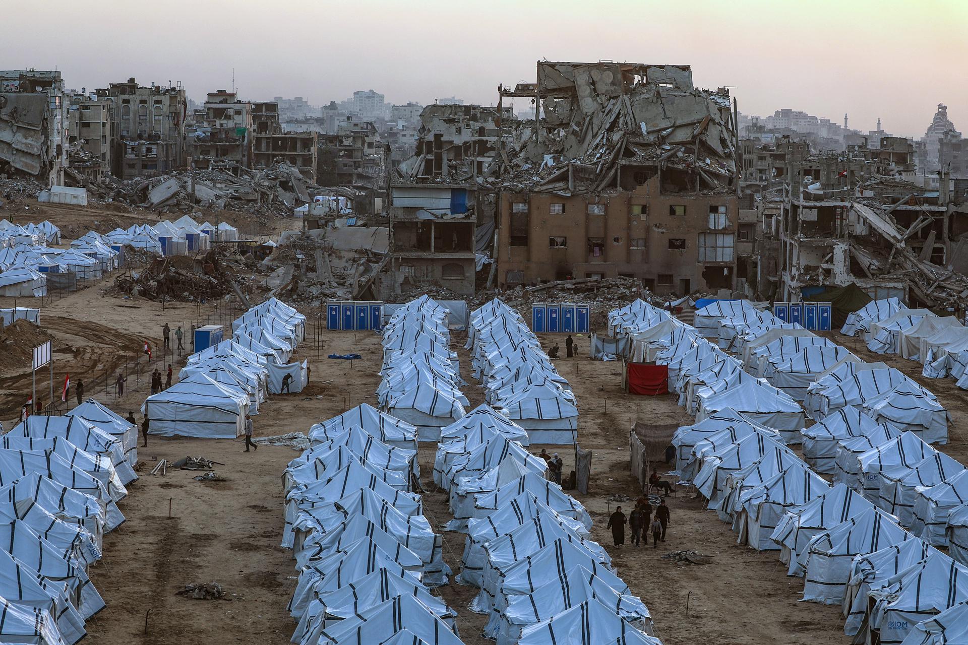 Israel asesina 20 palestinos en Gaza con oleada de bombardeos