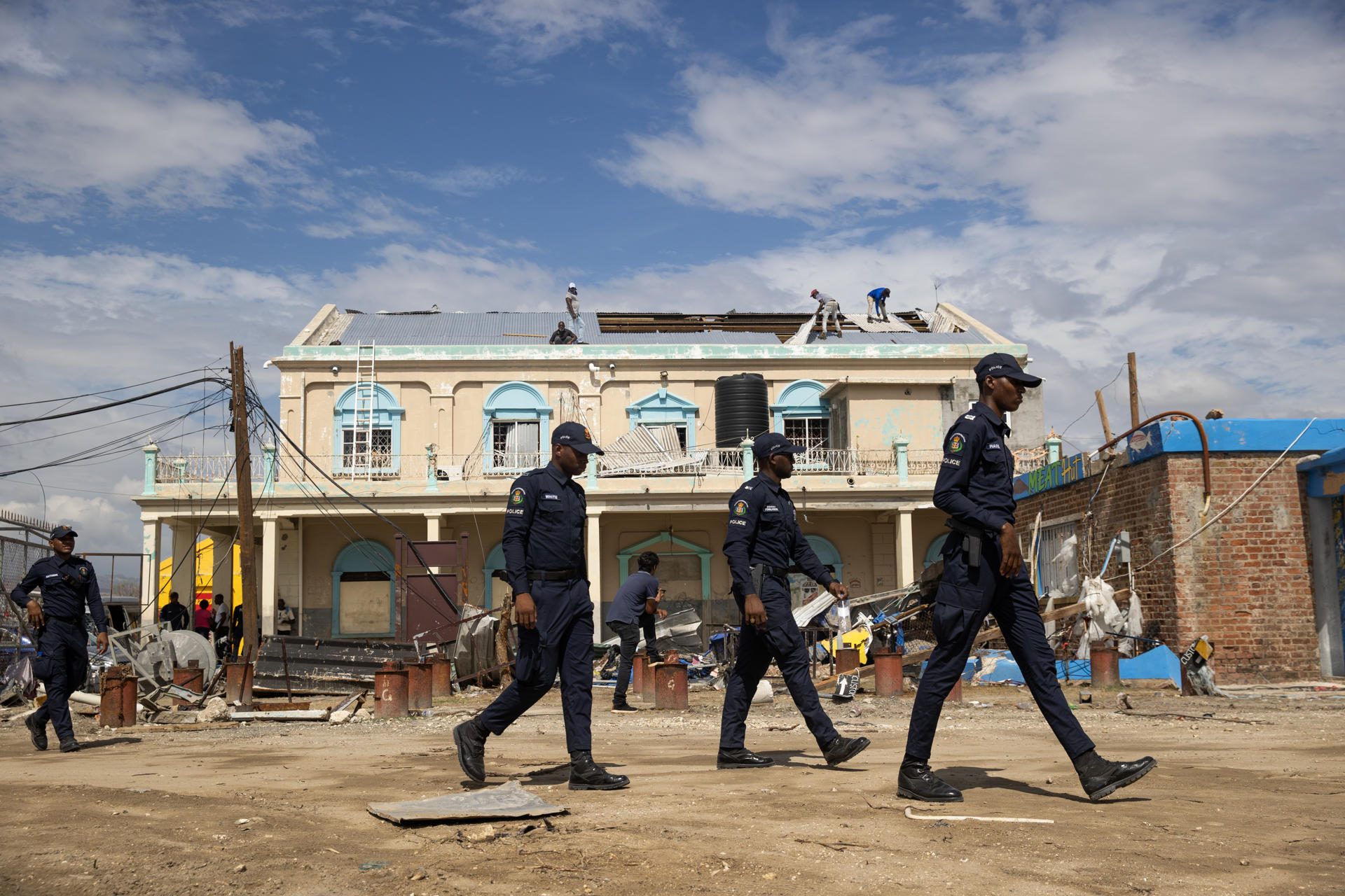 Activo puerto de Jamaica convertido en una ciudad fantasma por el huracán Melissa