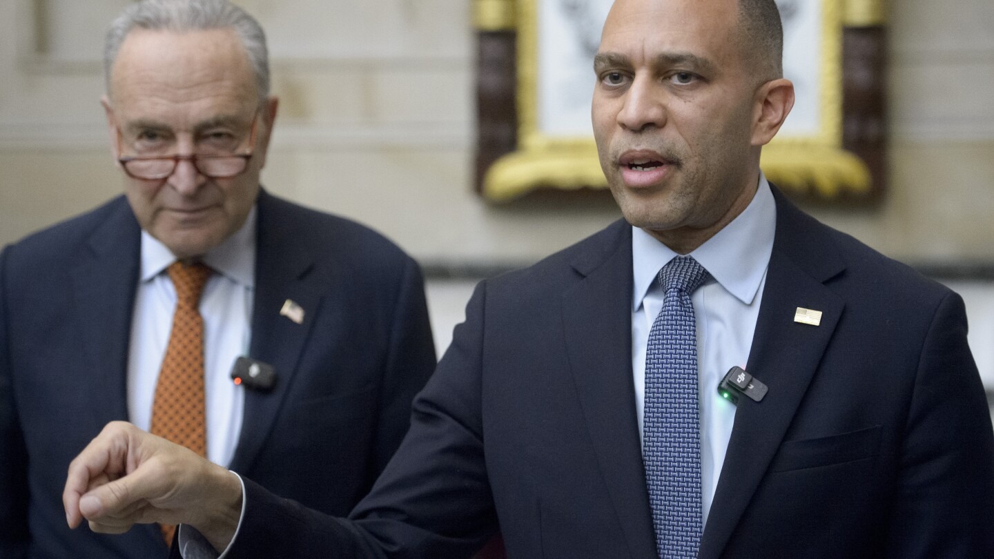 Demócratas capitalizan las polémicas de Trump