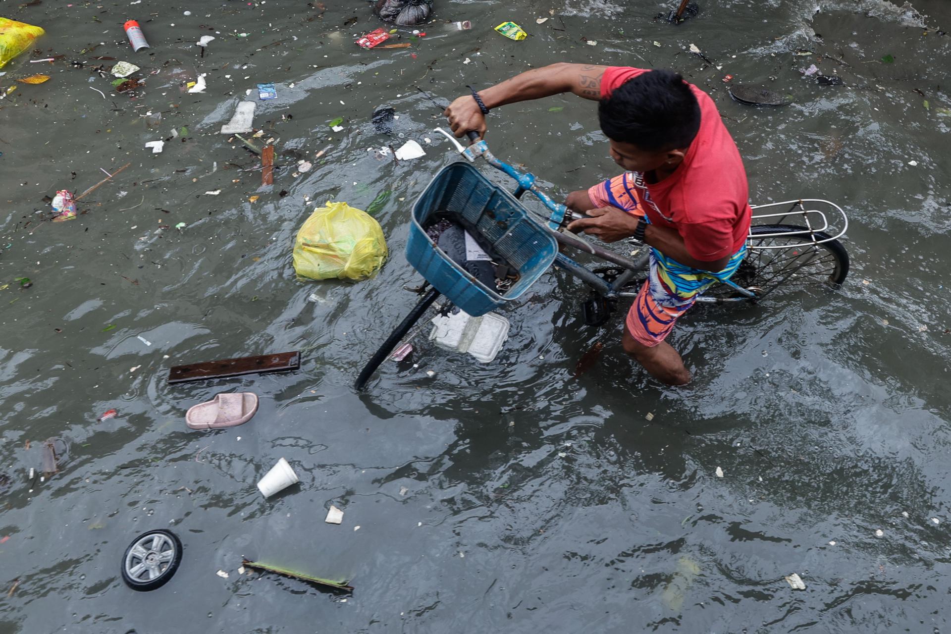 Más de 1.7 millones de niños afectados en Filipinas por el supertifón Fung-wong