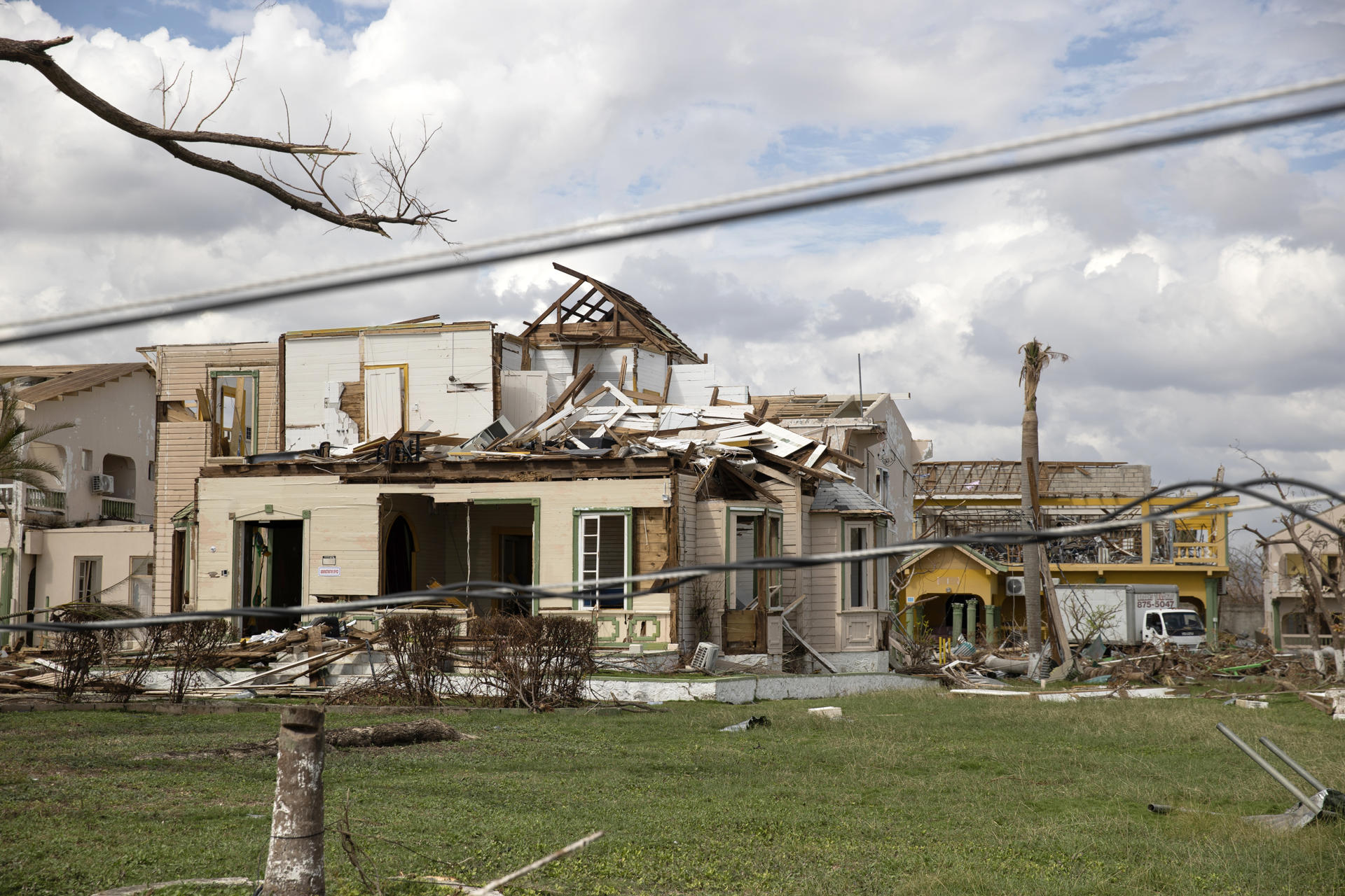 Huracán Melissa destruyó o dañó gravemente el 10% de los edificios en Jamaica