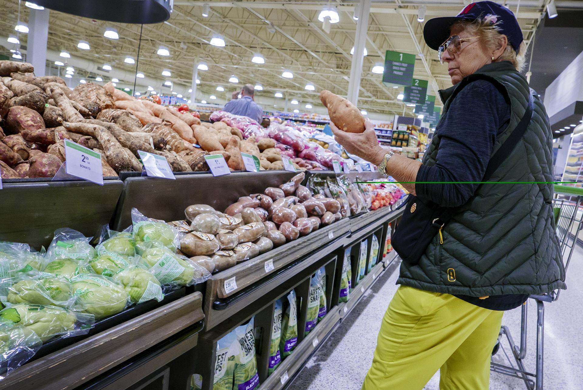 Déficit comercial de EE UU cae un 23,8 % en agosto