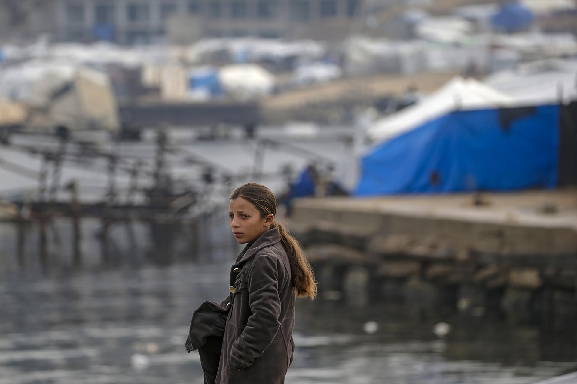 Ejército israelí asesina a una mujer palestina en Ciudad de Gaza, pese al alto el fuego