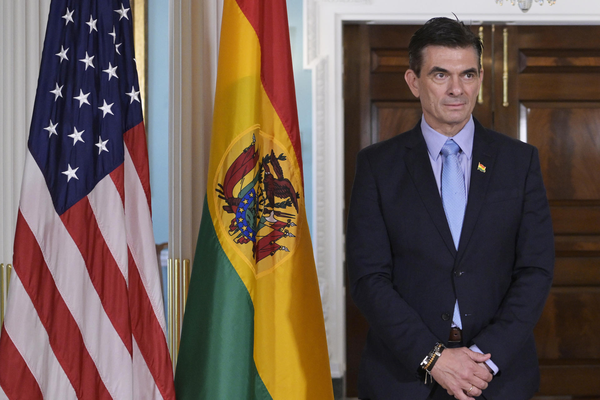 Crisis económica y viraje exterior, lo urgente  para Rodrigo Paz en Bolivia