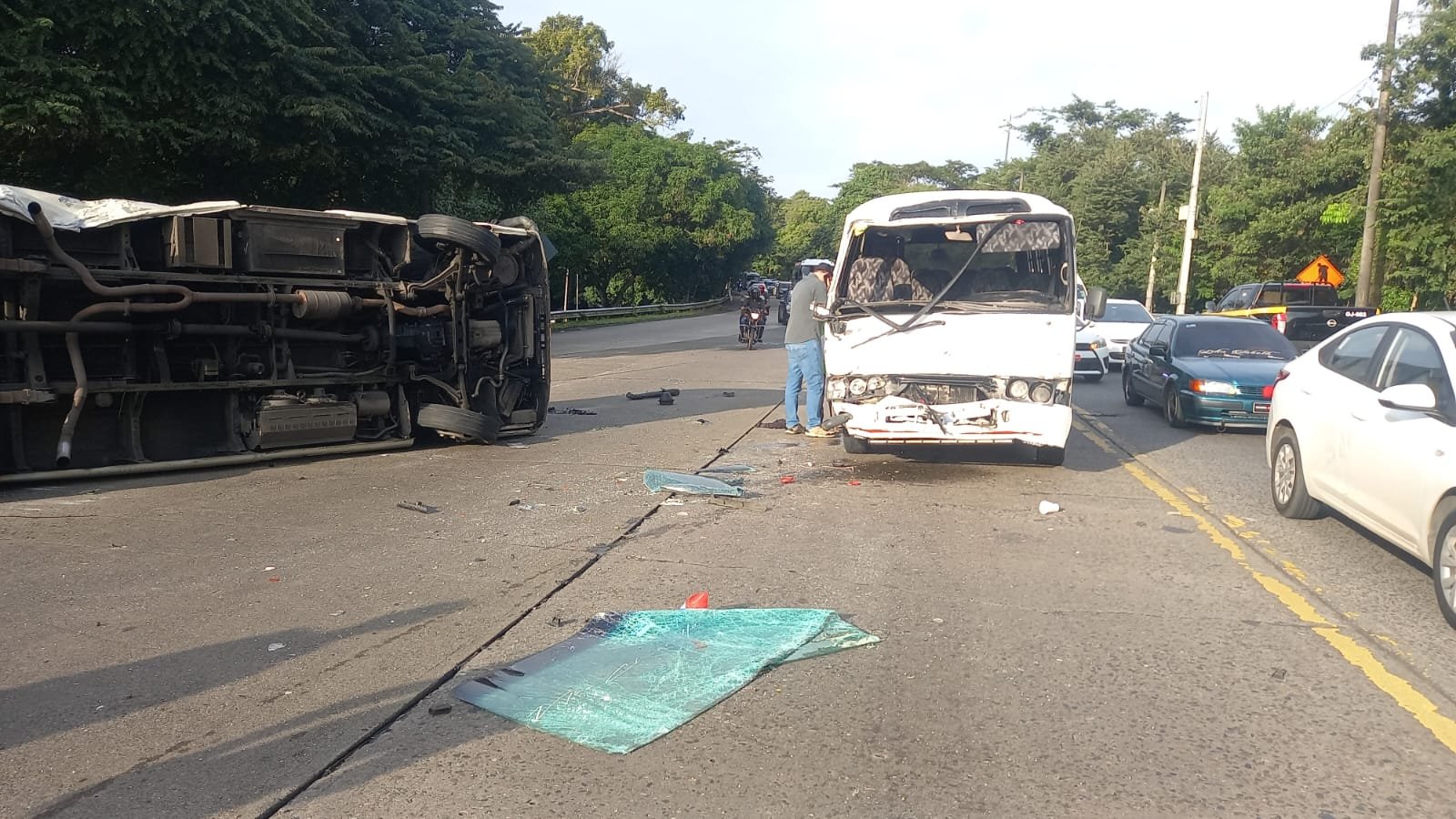 Colisión de dos buses en el Puente de las Américas deja 29 heridos