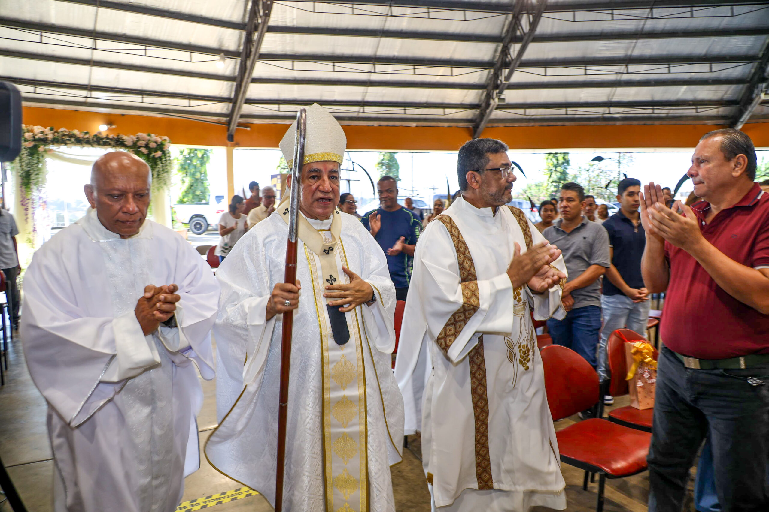 Ulloa llama a fortalecer la familia como base de la sociedad panameña