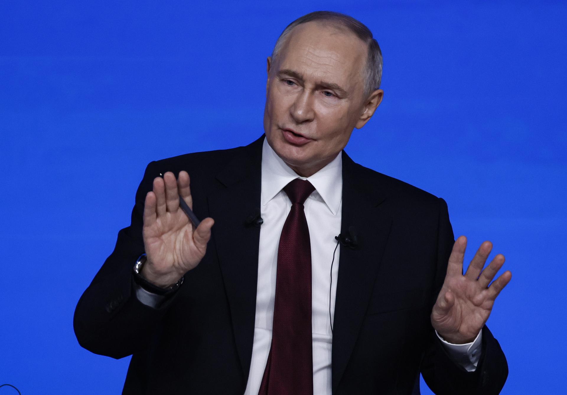 El dictador Putin reconoce que está enamorado