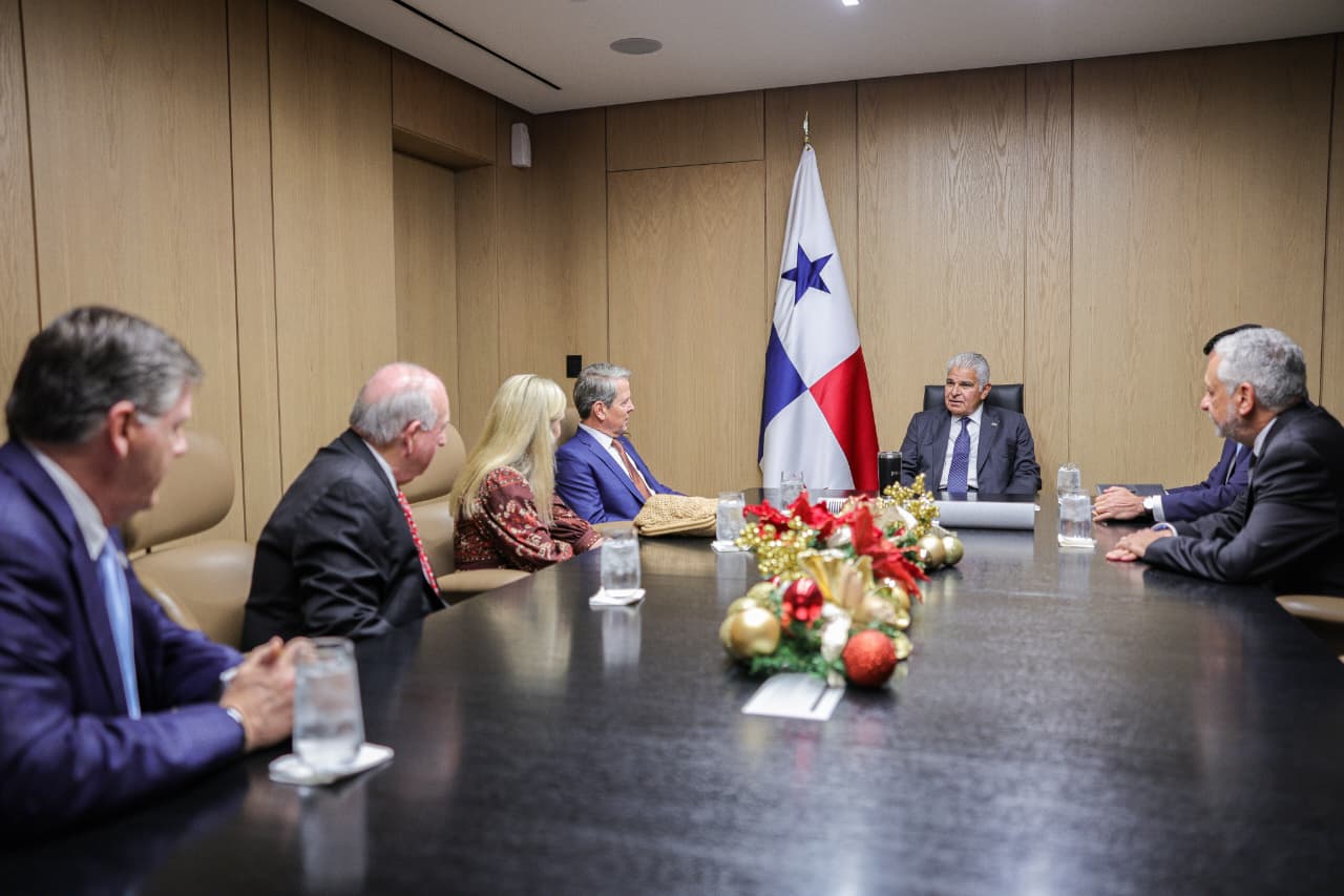 Panamá y Georgia fortalecen lazos en infraestructura logística y comercio internacional