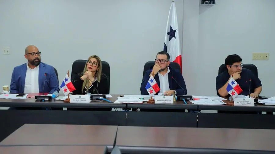 FCC y hermanos Argüello presentan demandas contra Panamá por más de $300 millones