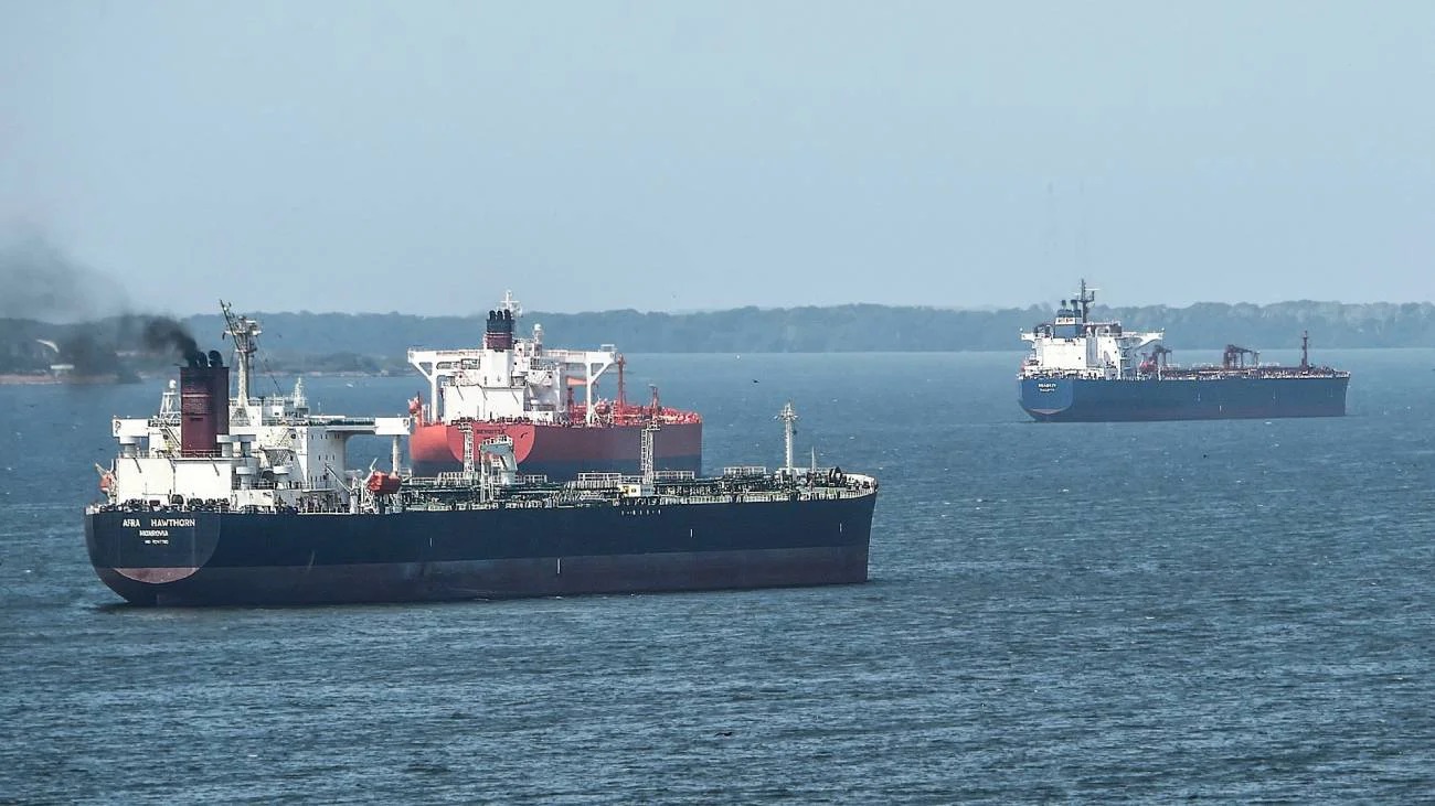 Buques estancados en Venezuela tendrían $900 millones en crudo