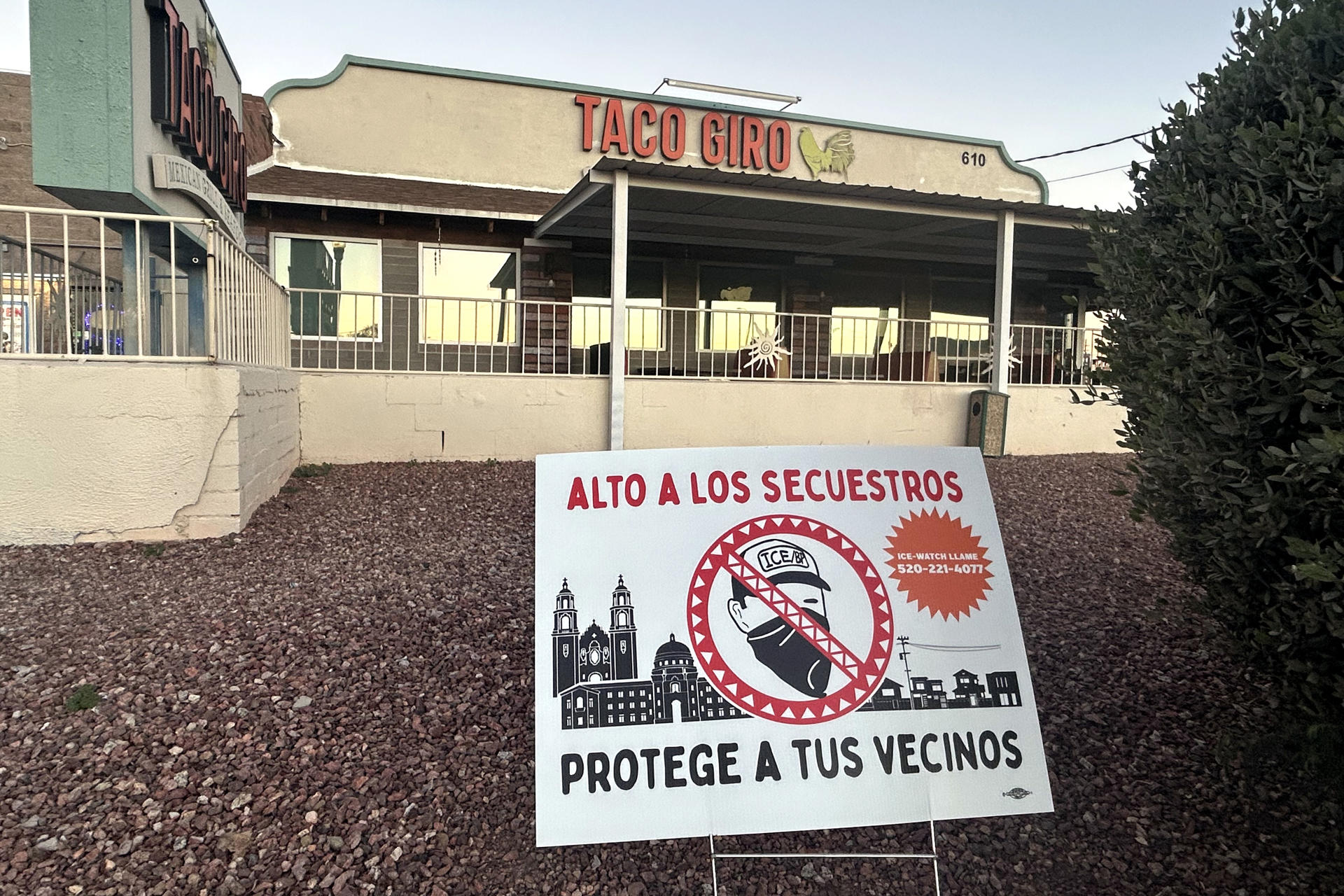 Redadas golpean negocios hispanos en EE UU y los deja sin trabajadores y con costos legales