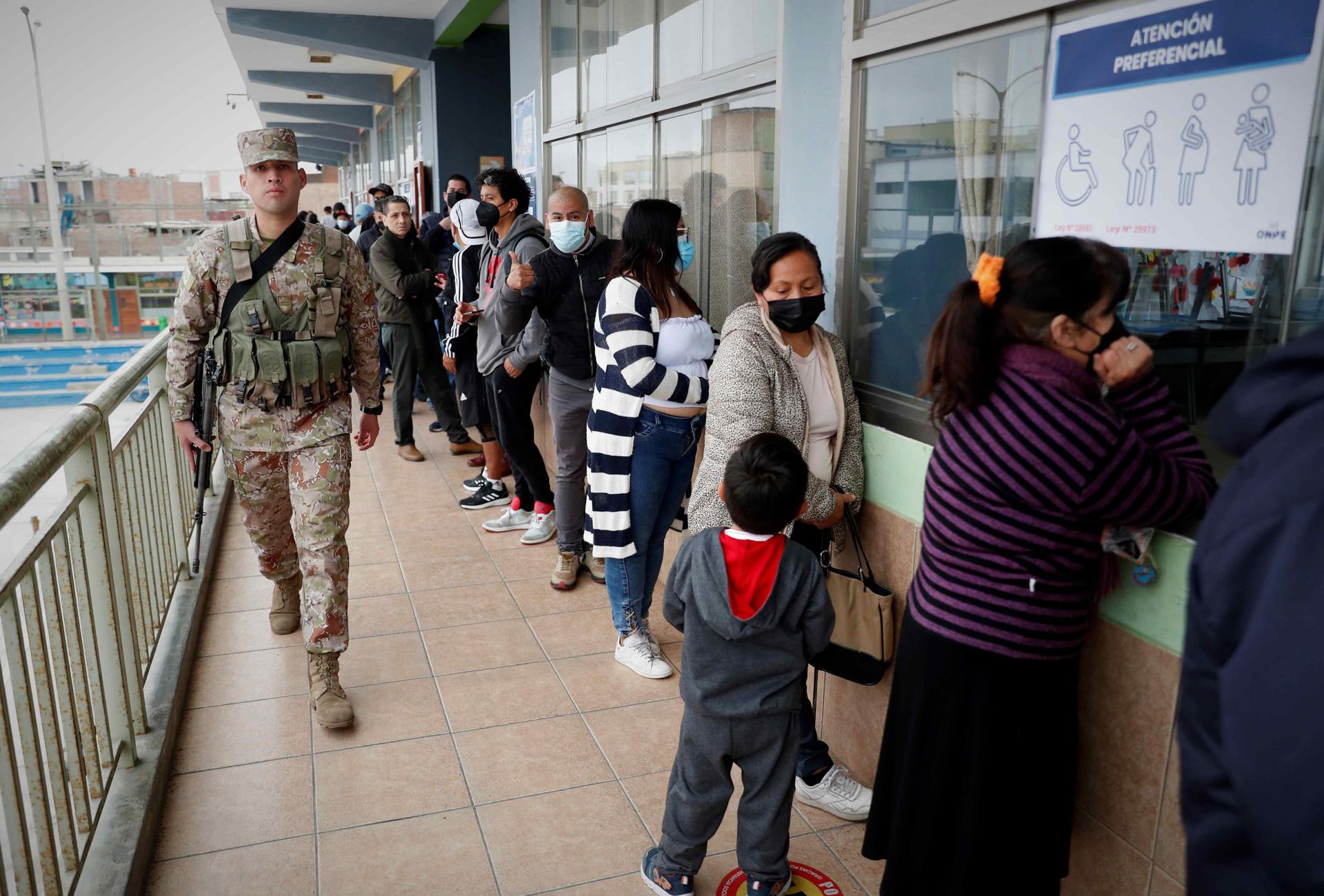 Elecciones presidenciales en Perú tendrán 36 candidatos, entre ellos cuatro mujeres