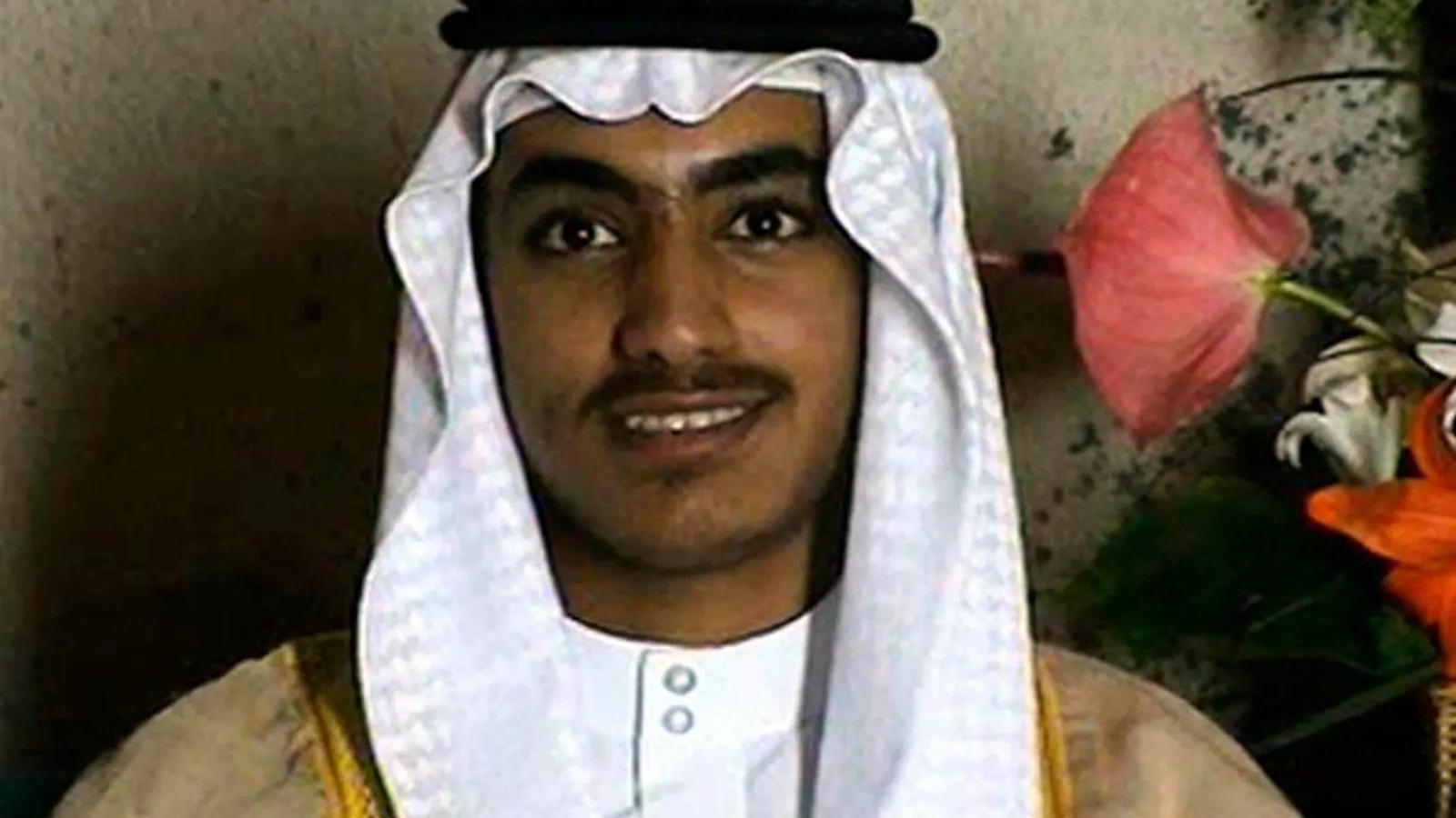 Hijo de Bin Laden, da un liderazgo fuerte a Al Qaeda, según informes internacionales