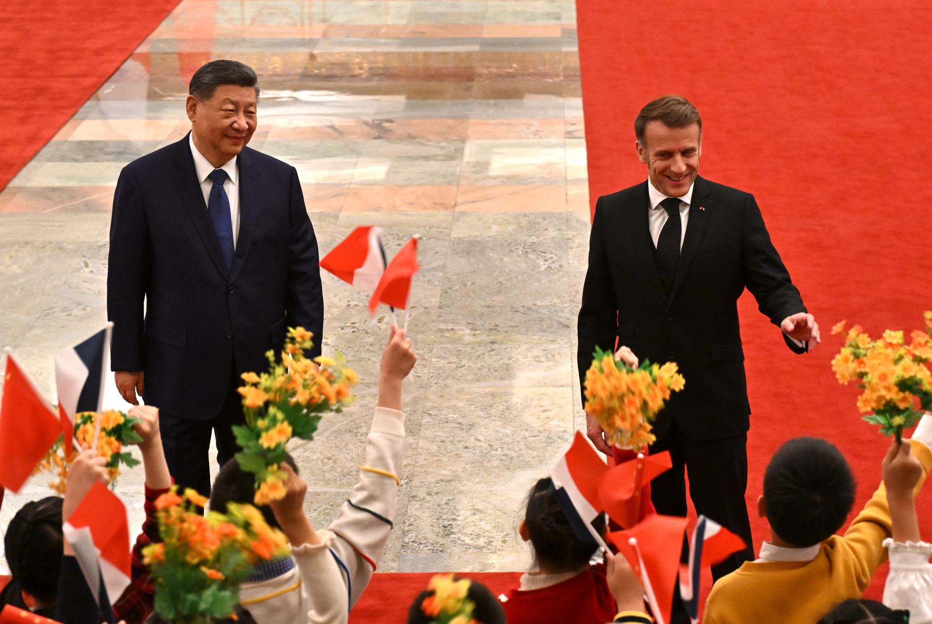 Macron advierte a Xi Jinping del riesgo de "desintegración del orden mundial"