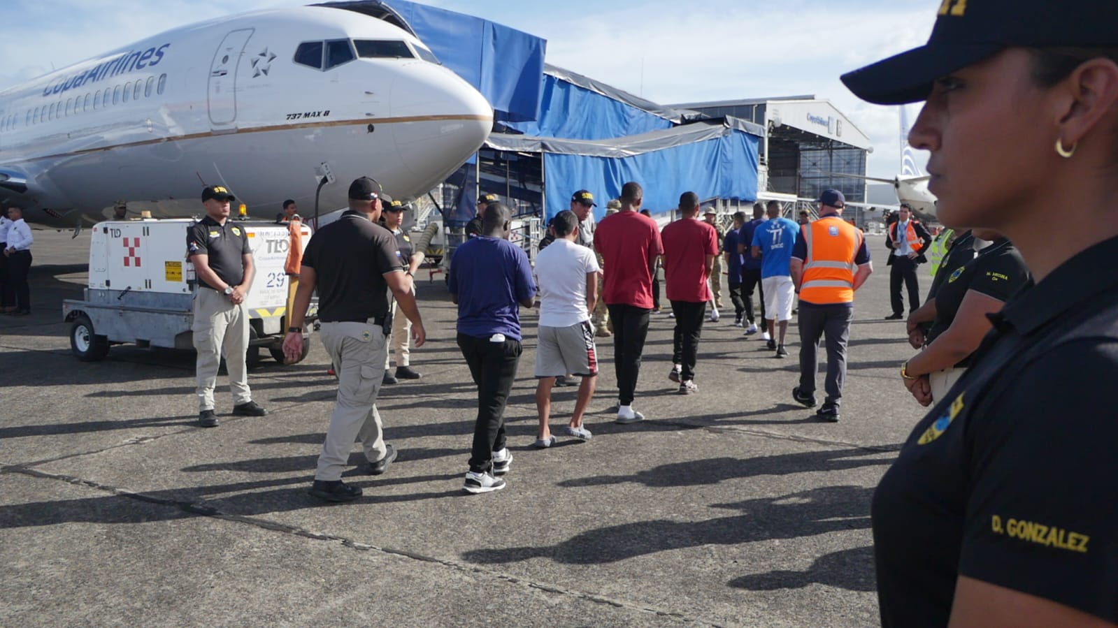 Autoridades panameñas expulsan a 108 colombianos por delitos graves