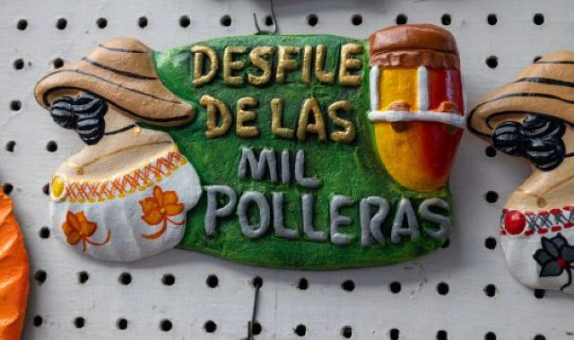 Abren Vereda Artesanal y Gastronómica previo al Desfile de las 1,000 Polleras