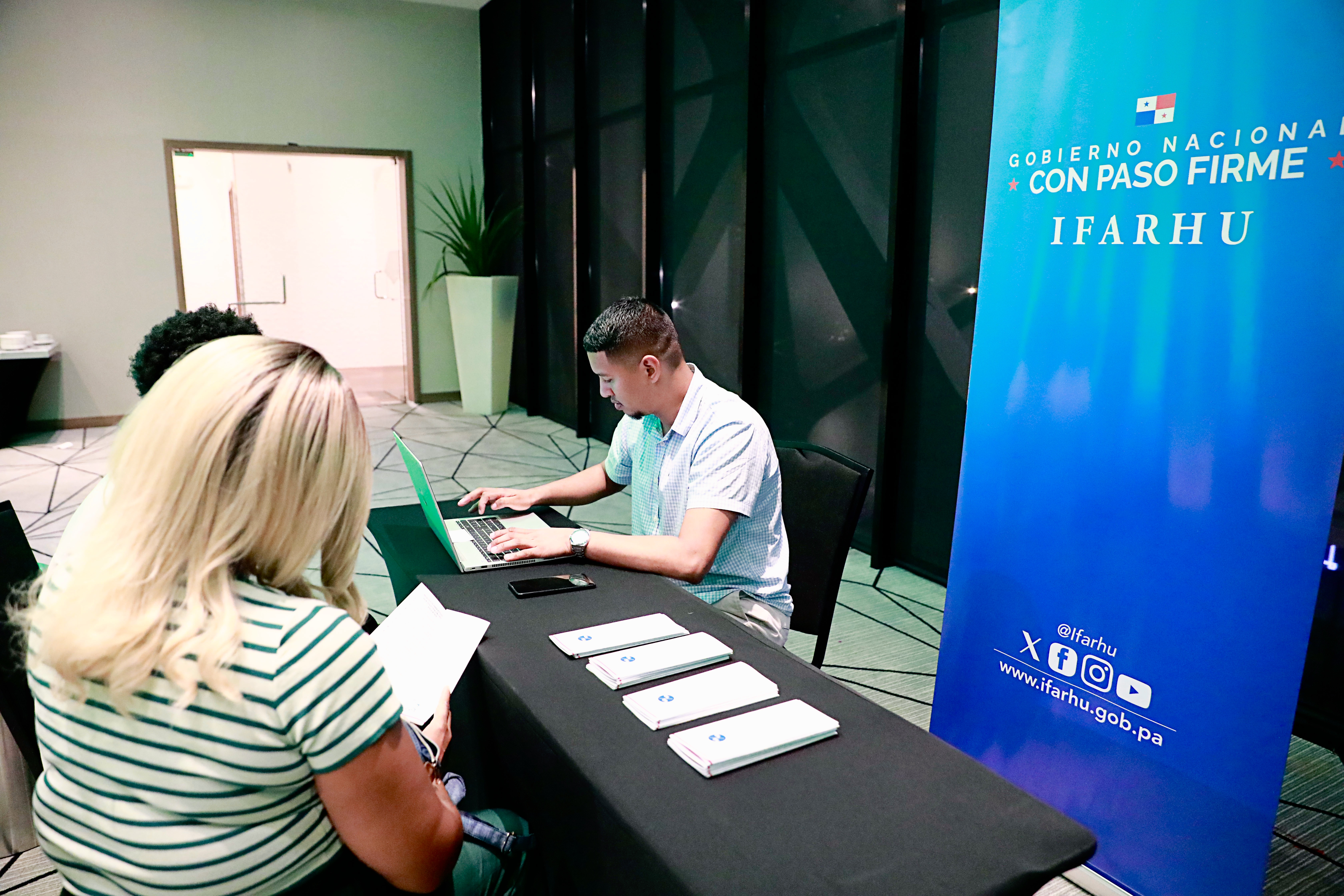 IFARHU recupera más de $956,000 en préstamos morosos 