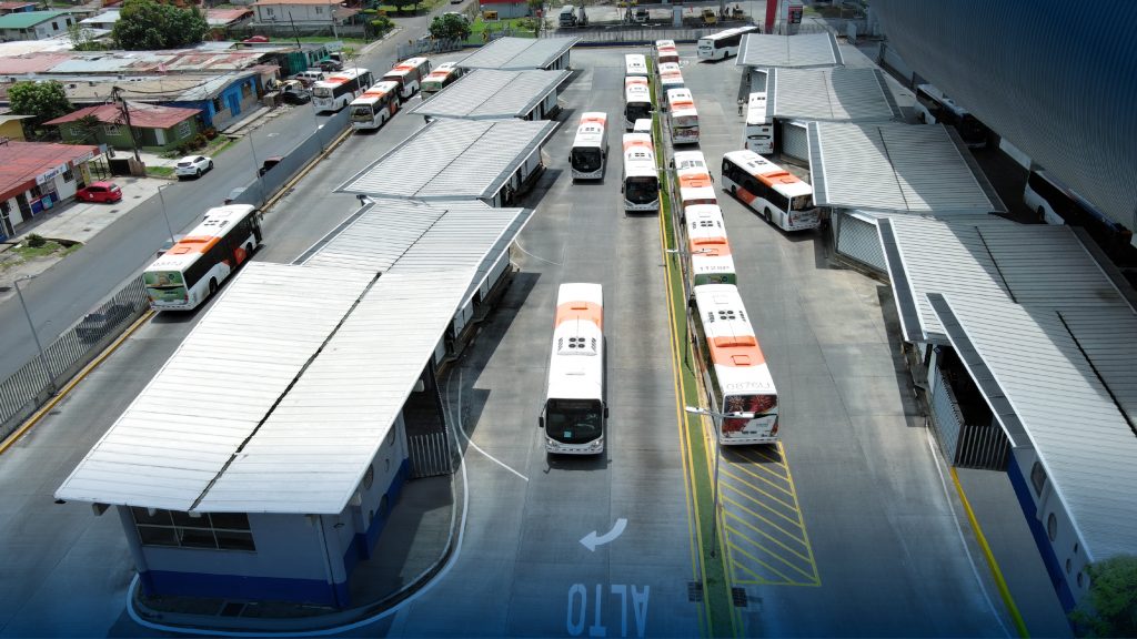 MiBus denuncia sabotajes de transportistas informales