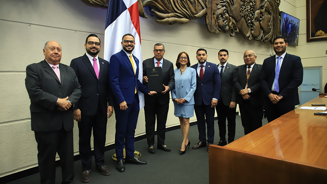 Asamblea aprueba en tercer debate el proyecto de ley que amplía horarios en centros de salud